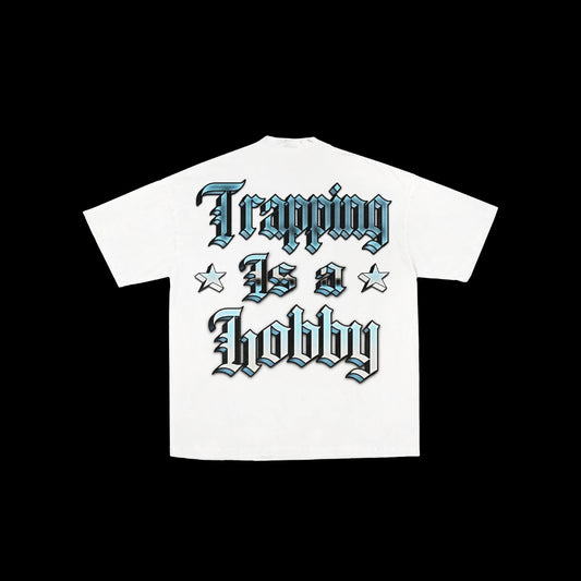 'TRAPPING IS A HOBBY' HEAVYWEIGHT TEE